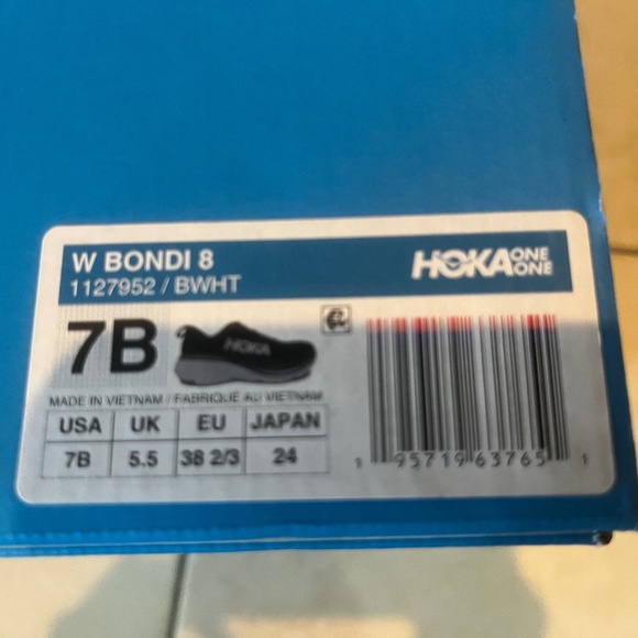 HOKA WOMEN'S BONDI 8 RUNNING SHOES BLACK/WHITE SIZE 7 - Picture 4 of 4